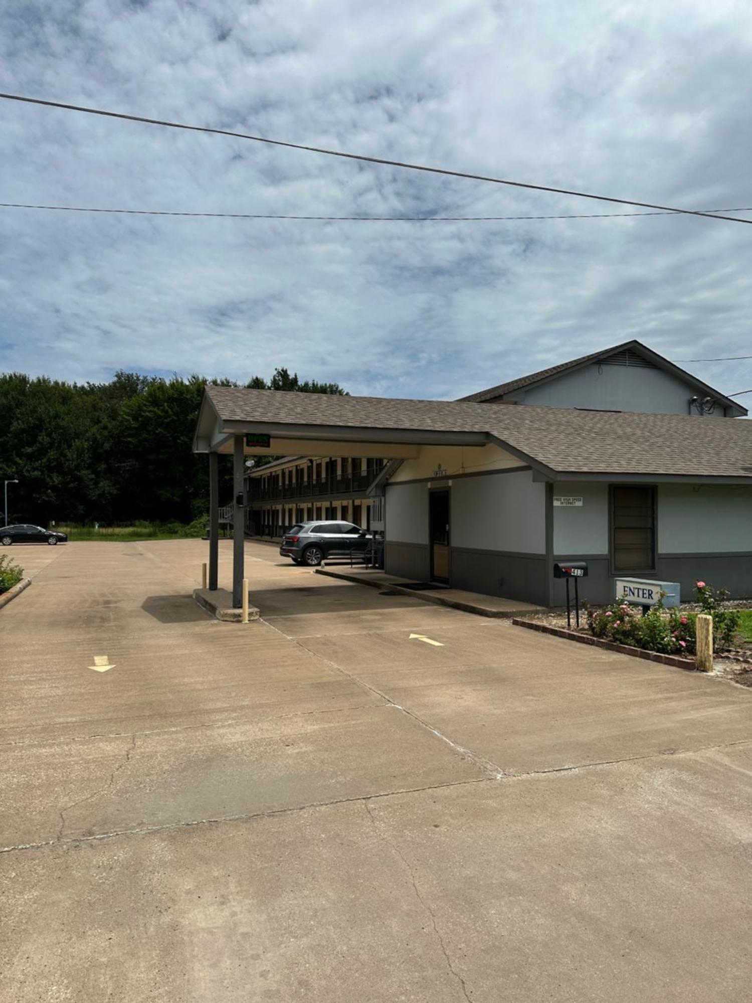 Regency Inn Jewett エクステリア 写真