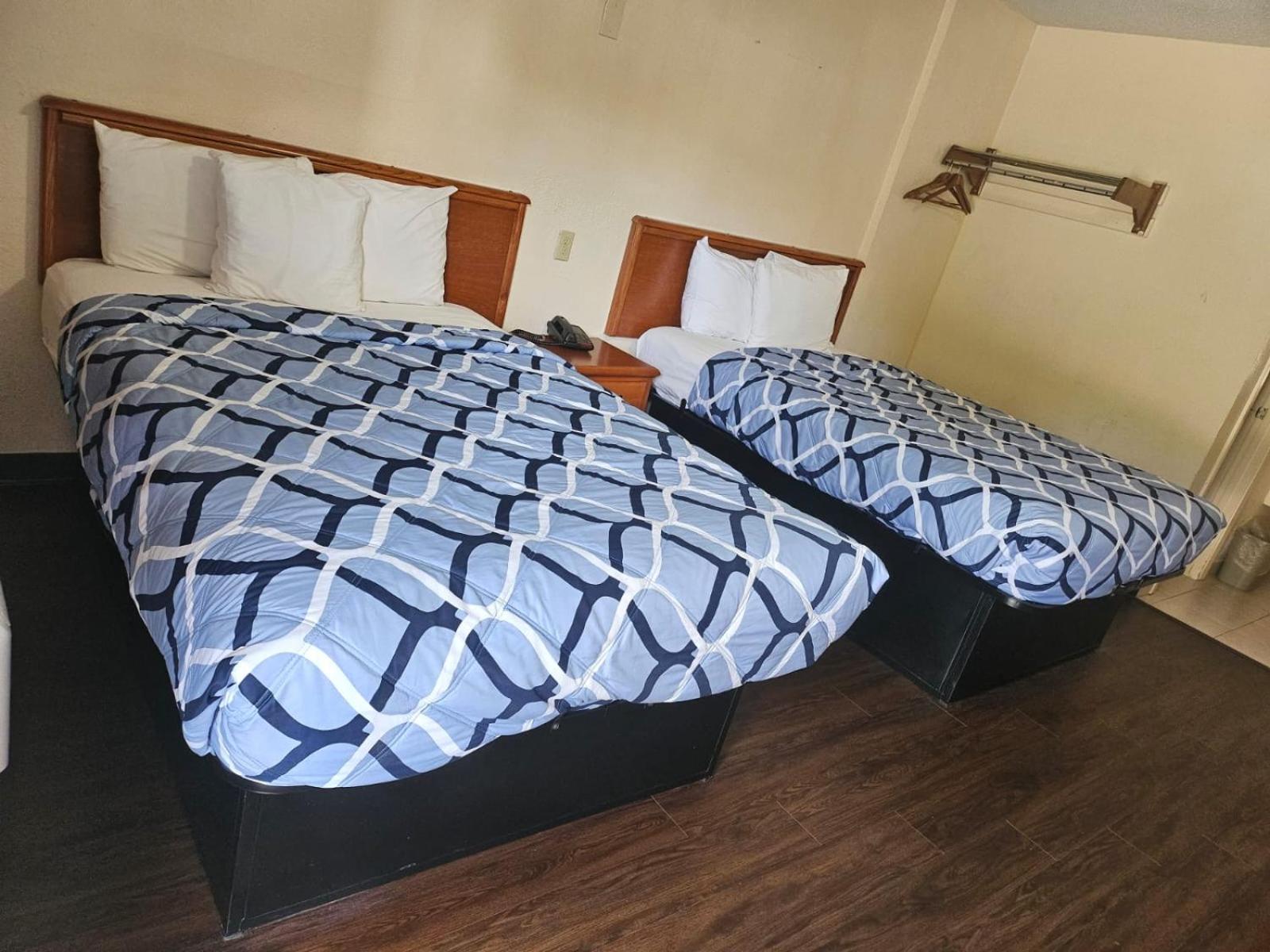 Regency Inn Jewett エクステリア 写真