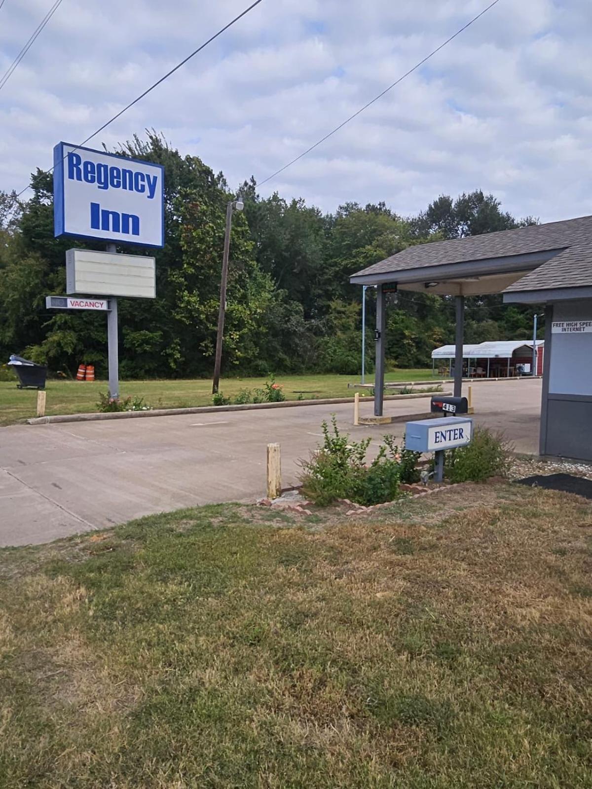 Regency Inn Jewett エクステリア 写真
